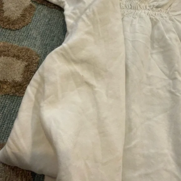 Lilly Pulitzer White Cover Up with Pink Embroidery - Picture 3 of 7